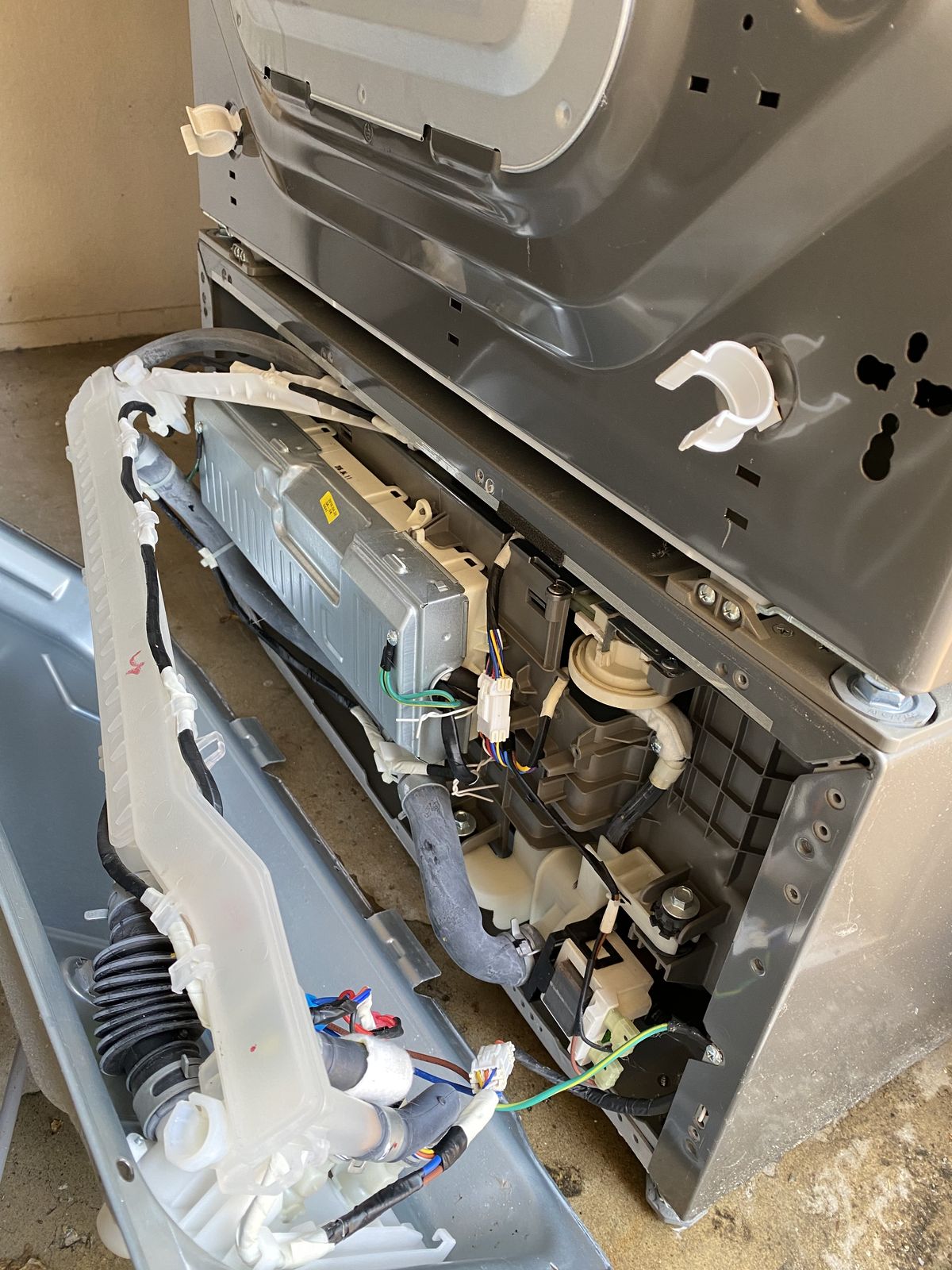 Fridge Electrical Repair Services in Nairobi icon